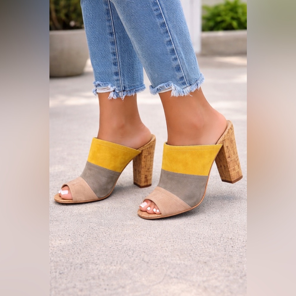 Vince Camuto Yellow and Brown Mules